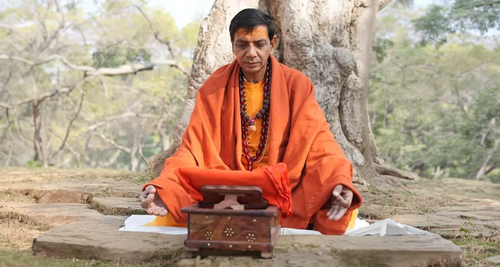 परम पूज्य श्री महेश प्रकाश शर्मा जी महाराज - औपचारिक चित्र