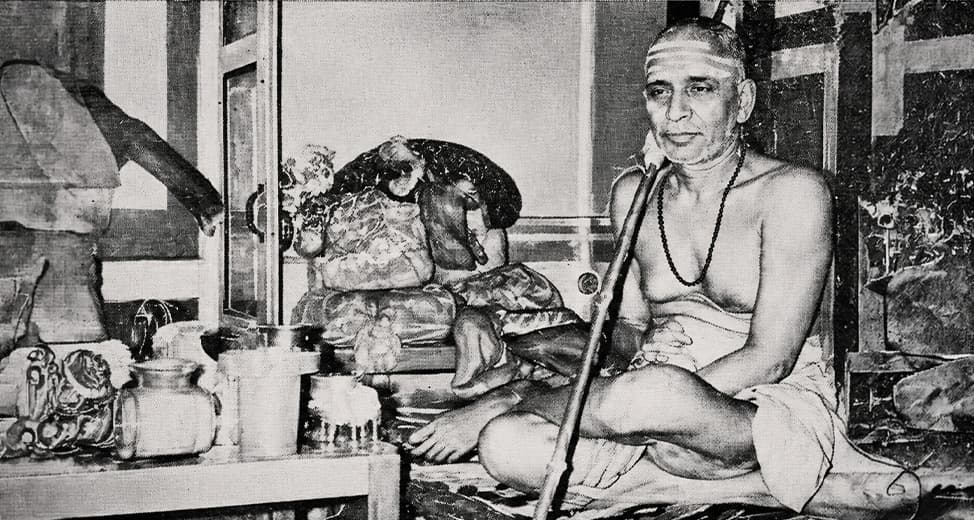 पूज्यचरण श्री स्वामी कर्पात्रीजी महाराज